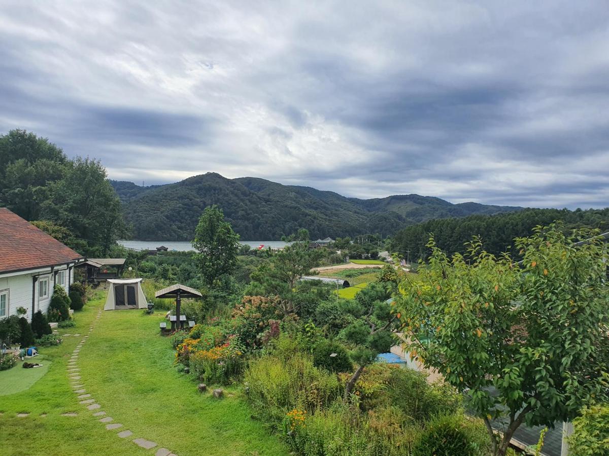 Walking Sky Pension Gapyeong Exteriér fotografie